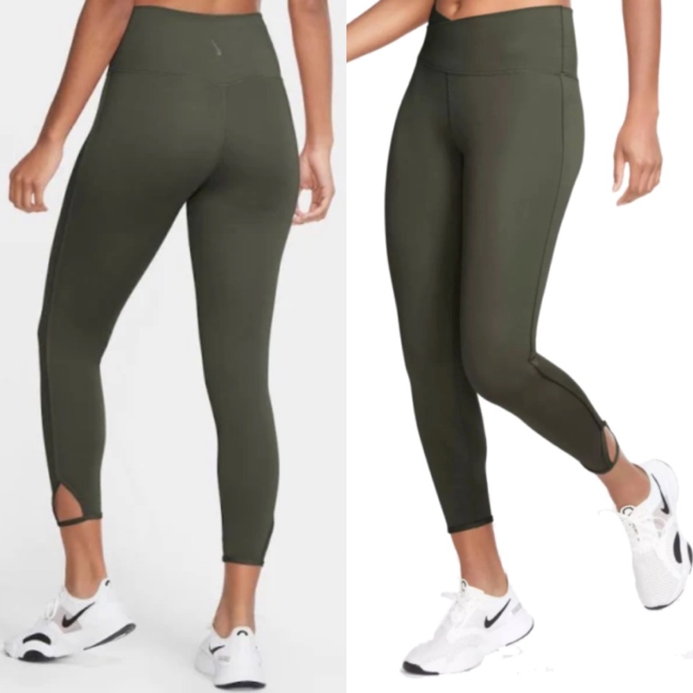 NIKE Yoga Leggings Core Collection Cutout 7/8 Tights 
Size XS